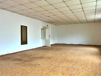 hala D2 kanceláře/šatny - Pronájem skladovacích prostor, Horní Jiřetín