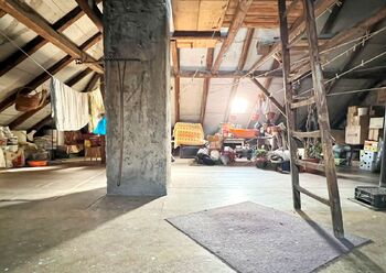 půda - Prodej domu 170 m², Hrob