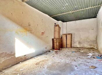 garáž - Prodej domu 170 m², Hrob