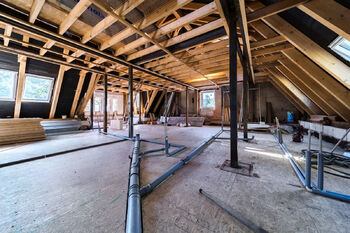 Nový mezonetový byt 2+kk, 67 m², Dr. Ant. Hobzy, Třebíč – Stařečka, místo s duší a krásným výhledem - Prodej bytu 2+kk v osobním vlastnictví 67 m², Třebíč