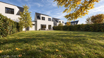 Prodej pozemku 3612 m², Lažany