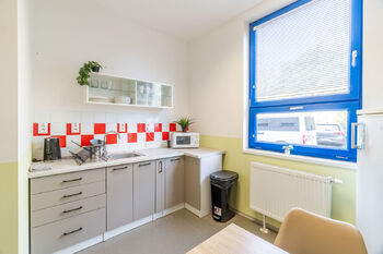 Pronájem kancelářských prostor 107 m², Tuchoměřice