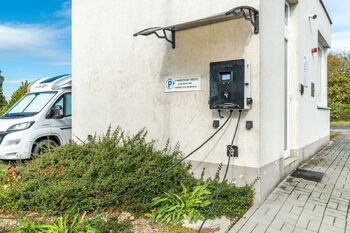 Pronájem kancelářských prostor 107 m², Tuchoměřice