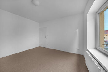 Pronájem bytu 2+1 v osobním vlastnictví 35 m², Luštěnice