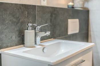 Prodej bytu 1+kk v osobním vlastnictví 31 m², Praha 10 - Hostivař
