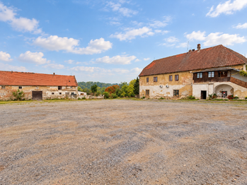 Pronájem zemědělského objektu 420 m², Bitozeves