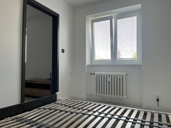 Pronájem bytu 2+kk v osobním vlastnictví 36 m², Kladno