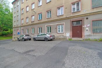 Prodej jiných prostor, Aš