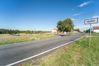 Prodej pozemku 911 m², Týnec nad Labem