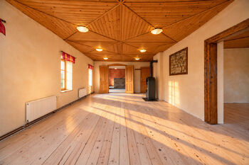Prodej restaurace 300 m², Skalsko
