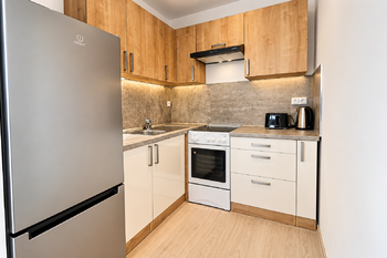 Pronájem bytu 1+kk v osobním vlastnictví 34 m², Praha 9 - Černý Most