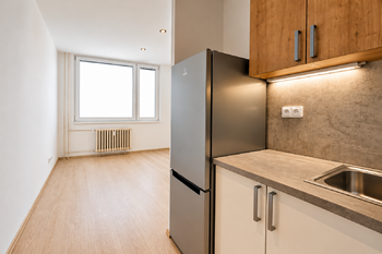 Pronájem bytu 1+kk v osobním vlastnictví 34 m², Praha 9 - Černý Most