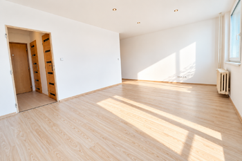 Pronájem bytu 1+kk v osobním vlastnictví 34 m², Praha 9 - Černý Most