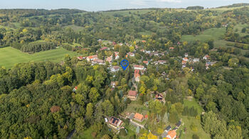 Prodej pozemku 894 m², Hlinná