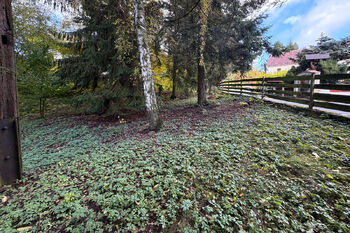 Prodej pozemku 894 m², Hlinná