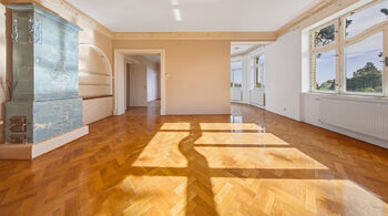 Prodej domu 600 m², Nový Bor