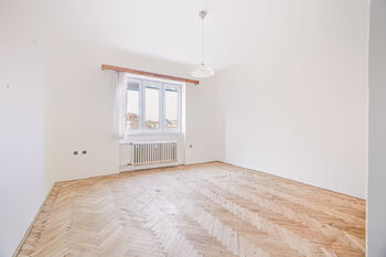 ložnice - Prodej bytu 2+1 v osobním vlastnictví 59 m², Praha 4 - Nusle