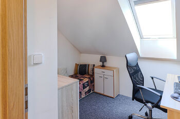 Pokoj v patře - Prodej domu 170 m², Čáslavsko