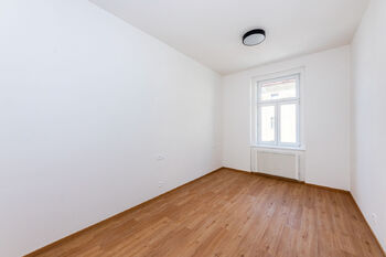 Pronájem bytu 2+kk v osobním vlastnictví 44 m², Praha 4 - Nusle