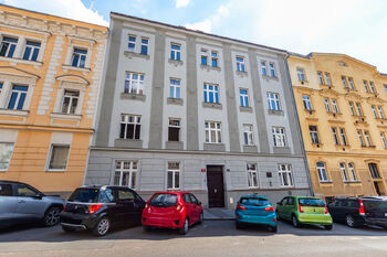 Pronájem bytu 2+kk v osobním vlastnictví 44 m², Praha 4 - Nusle