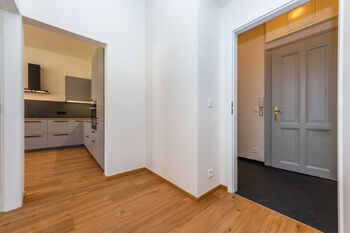 Pronájem bytu 2+kk v osobním vlastnictví 48 m², Praha 4 - Nusle