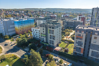 Dron - severní pohled - Prodej bytu 4+kk v osobním vlastnictví 114 m², Praha 4 - Modřany