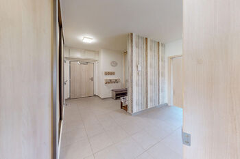 Hala - Prodej bytu 4+kk v osobním vlastnictví 114 m², Praha 4 - Modřany