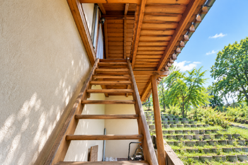 mensi - schodiste do podkrovi - Prodej chaty / chalupy 145 m², Pincehely