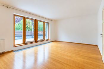 Prodej bytu 6 a více v osobním vlastnictví 232 m², Praha 5 - Košíře