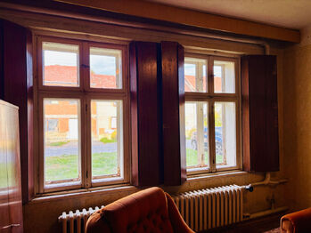 Výhled z obývacího pokoje - Prodej domu 85 m², Želeč