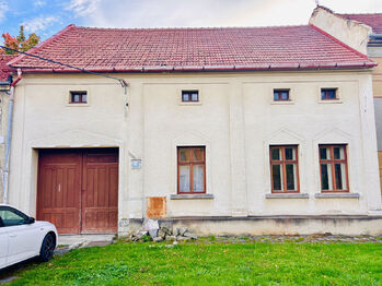 Pohled z příjezdové cesty - Prodej domu 85 m², Želeč