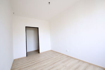 Prodej bytu 3+1 v osobním vlastnictví 64 m², Praha 4 - Nusle