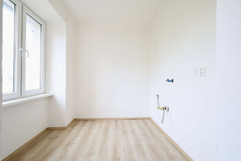 Prodej bytu 3+1 v osobním vlastnictví 64 m², Praha 4 - Nusle