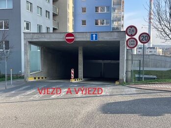 Prodej garážového stání, Praha 10 - Michle