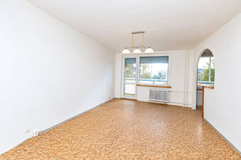 Obývací pokoj - Prodej bytu 3+1 v osobním vlastnictví 70 m², Litoměřice