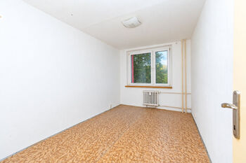 Pokoj - Prodej bytu 3+1 v osobním vlastnictví 70 m², Litoměřice