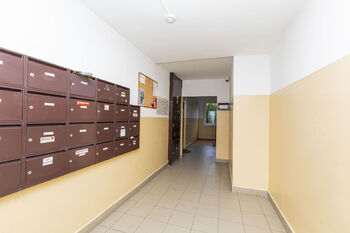Vstupní chodba doma - Prodej bytu 3+1 v osobním vlastnictví 70 m², Litoměřice