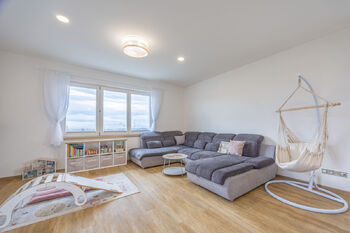 Obývací pokoj  - Prodej domu 210 m², Most