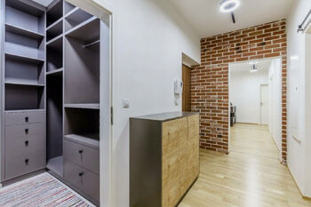 Pronájem bytu 3+kk v osobním vlastnictví 93 m², Praha 6 - Břevnov