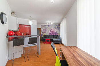 Pronájem bytu 2+kk v osobním vlastnictví 48 m², Praha 5 - Zličín