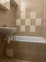 Pronájem bytu 1+kk v osobním vlastnictví 34 m², Kladno
