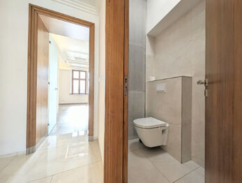 hala s WC ... - Pronájem bytu 2+kk v osobním vlastnictví 66 m², Havlíčkův Brod