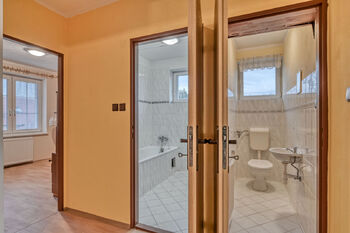Prodej domu 191 m², Vrbová Lhota