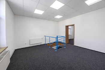 Petr Sonnenschein | +420 778750999 | petr.sonnenschein@re-max.cz - Pronájem kancelářských prostor 188 m², Ostrava