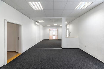 Petr Sonnenschein | +420 778750999 | petr.sonnenschein@re-max.cz - Pronájem kancelářských prostor 188 m², Ostrava