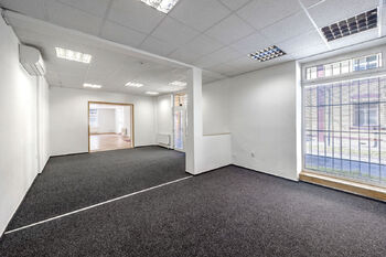 Petr Sonnenschein | +420 778750999 | petr.sonnenschein@re-max.cz - Pronájem kancelářských prostor 188 m², Ostrava