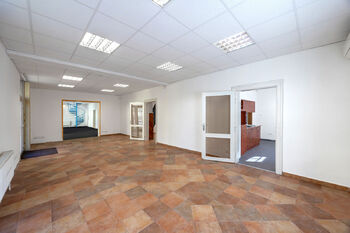 Petr Sonnenschein | +420 778750999 | petr.sonnenschein@re-max.cz - Pronájem kancelářských prostor 188 m², Ostrava