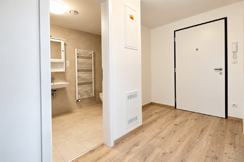 Chodba - Prodej bytu 2+kk v osobním vlastnictví 61 m², Praha 9 - Letňany
