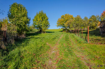 Prodej pozemku 3958 m², Valašské Meziříčí