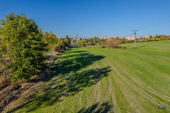 Prodej pozemku 3958 m², Valašské Meziříčí